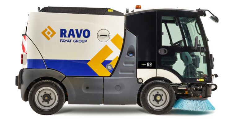 RAVO R2 street sweeper with high-performance urban cleaning